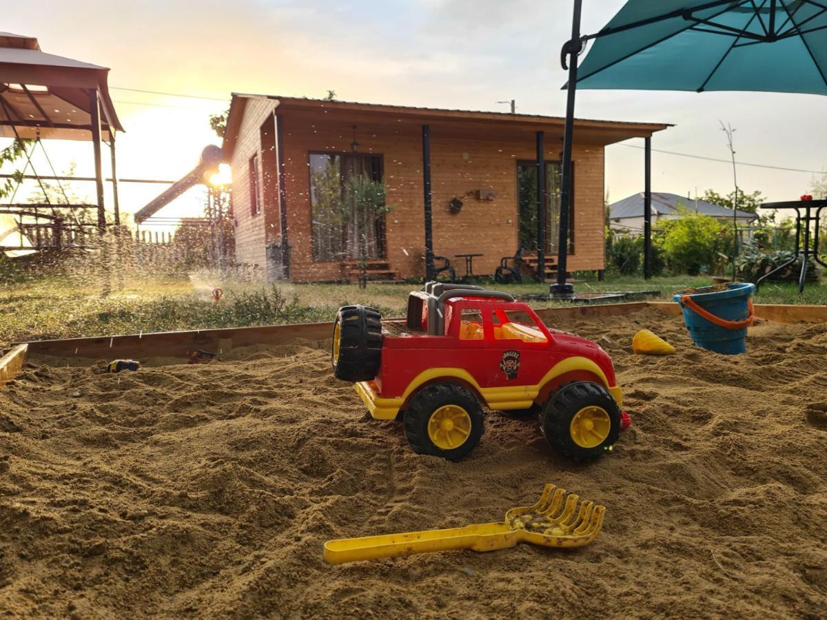 Savanna Guest House Dedoplis Tskaro Exterior foto